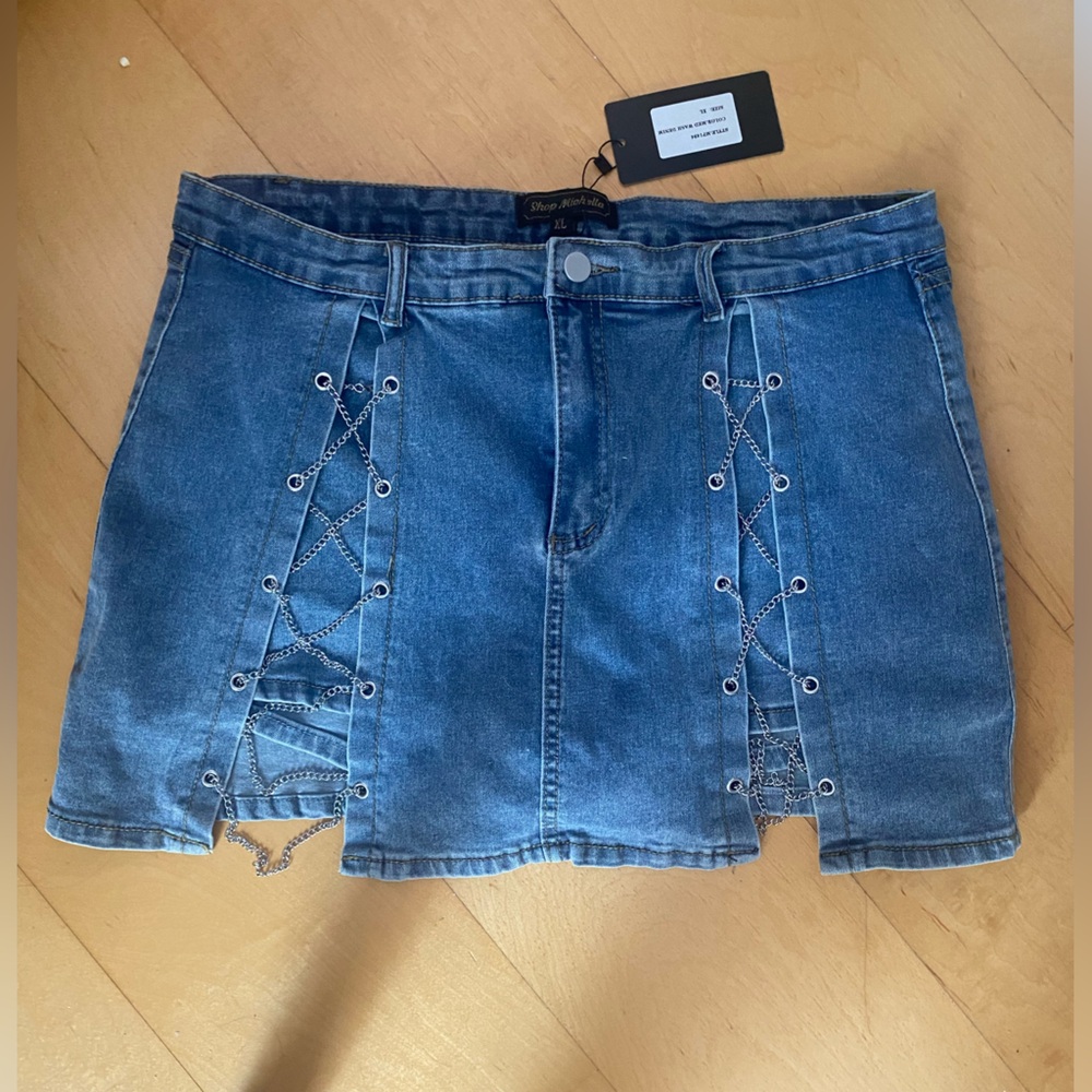 NEW with tags denim skirt with chain lace up